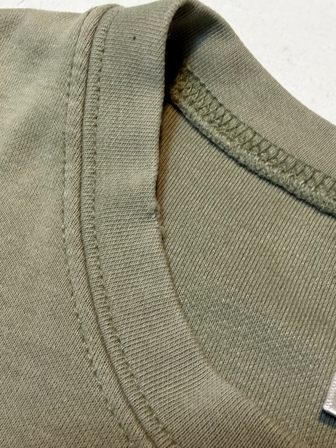 아이앱 스튜디오 반팔 티셔츠 올리브 카키 상품이미지7