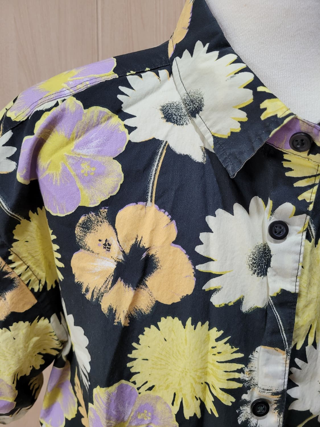 에이치엔엠 H&M 남자 블라워패턴 반팔 셔츠 130 블랙 상품이미지3