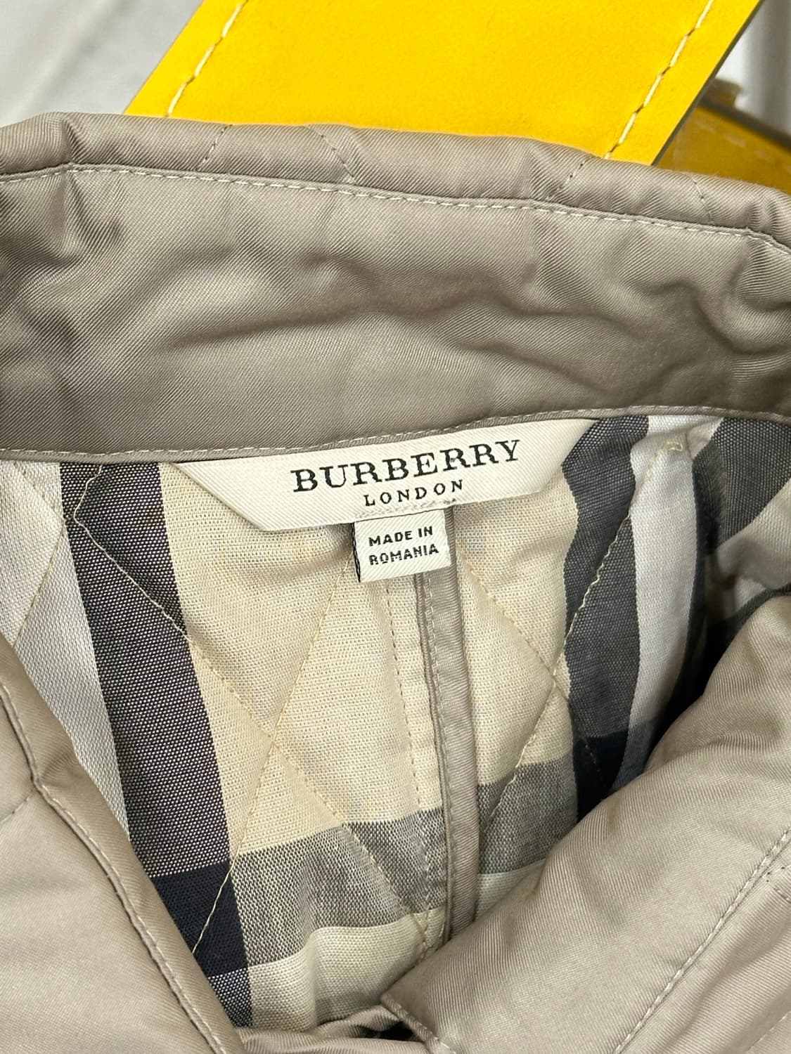 버버리 다이아몬드 퀼팅 자켓 상품이미지7