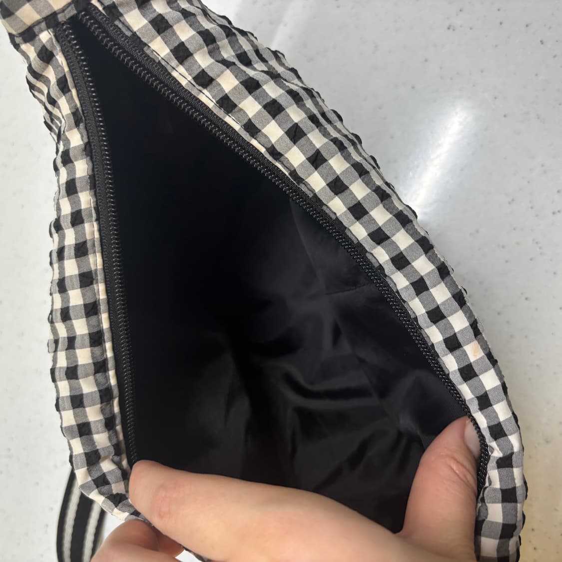 유니클로 라운드 미니 체크 숄더백 크로스백 상품이미지3