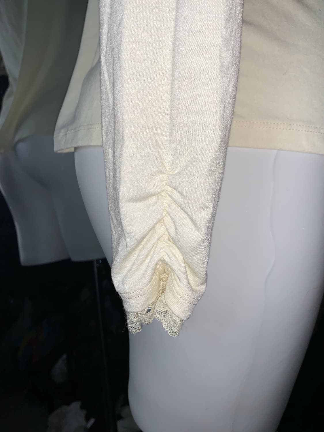 엑시즈팜 모리 로맨틱 쥬얼 터틀넥 상품이미지3