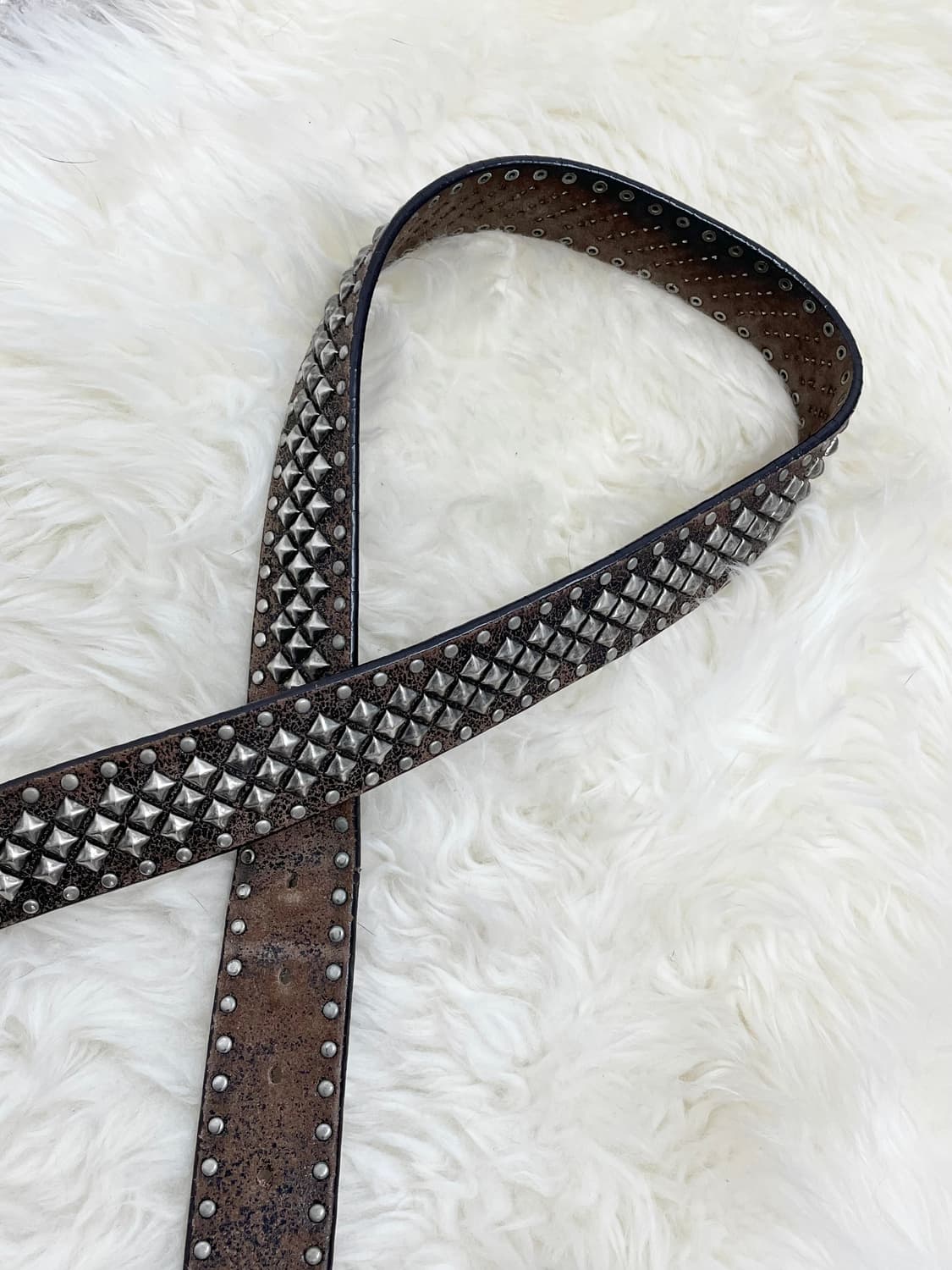 리얼레더 스터드 펀칭 버클 벨트 상품이미지5