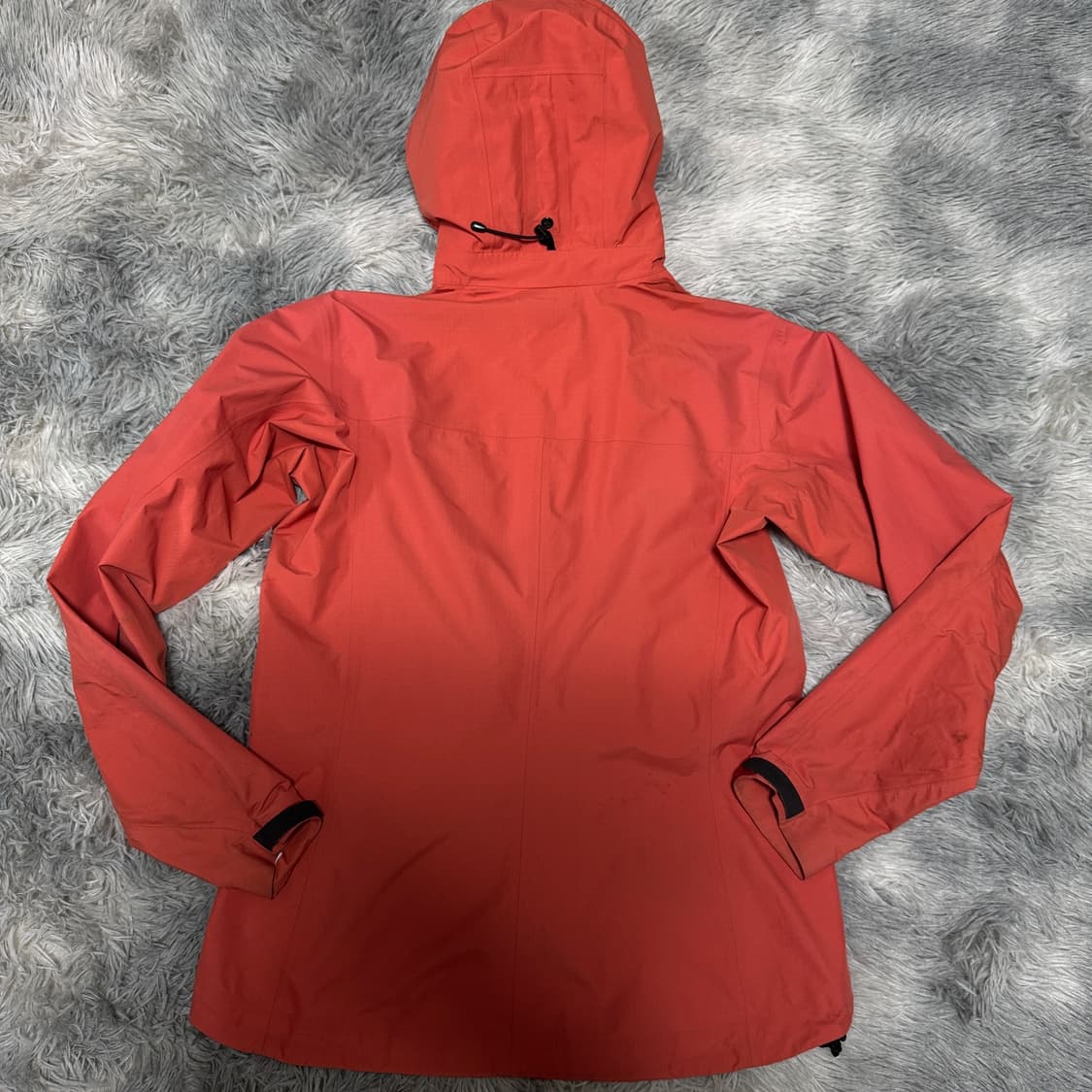 아크테릭스 여성바람막이 S사이즈 상품이미지8