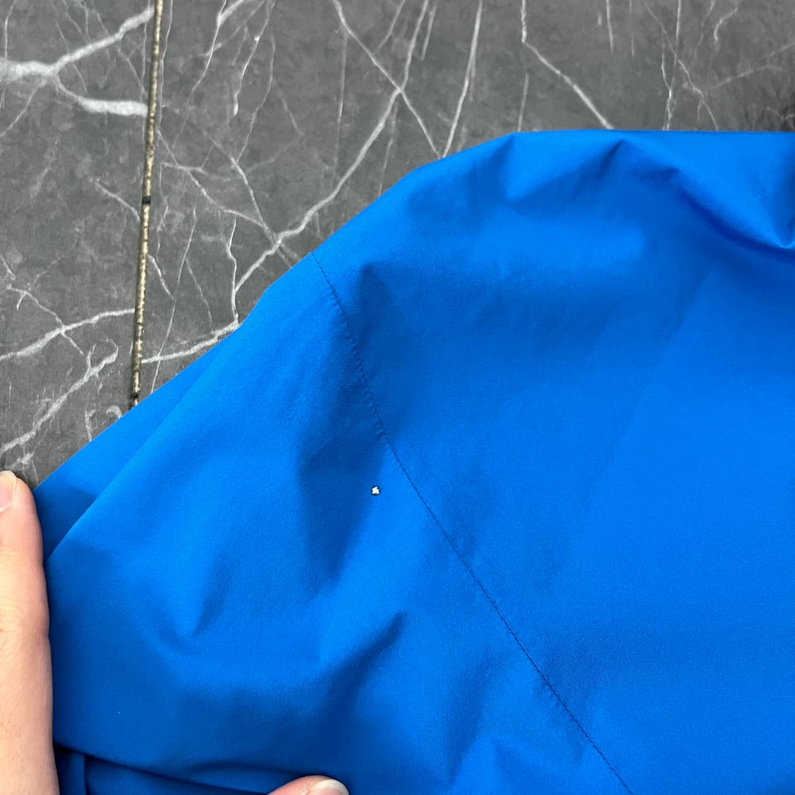 아크테릭스 로고 윈드스토퍼 자켓 블루 상품이미지6