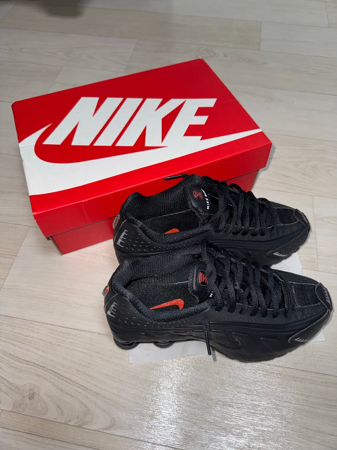 나이키 샥스 R4 블랙 운동화 230 상품이미지2