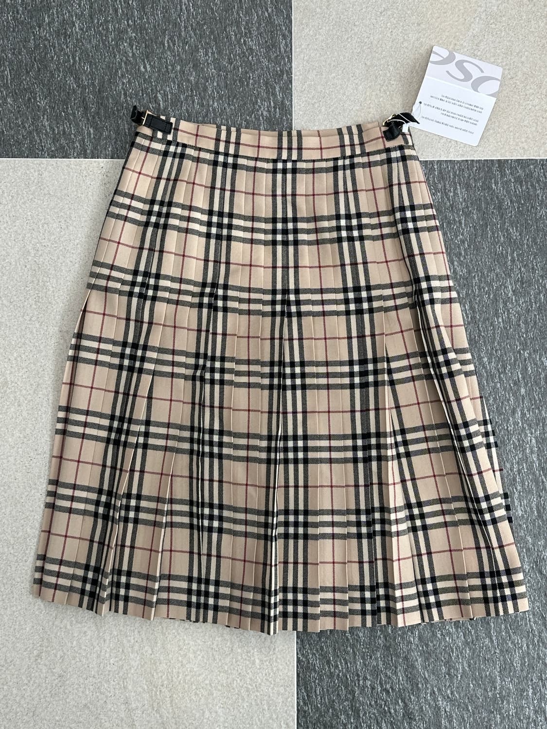 버버리 체크 버클 미디 스커트 상품이미지1