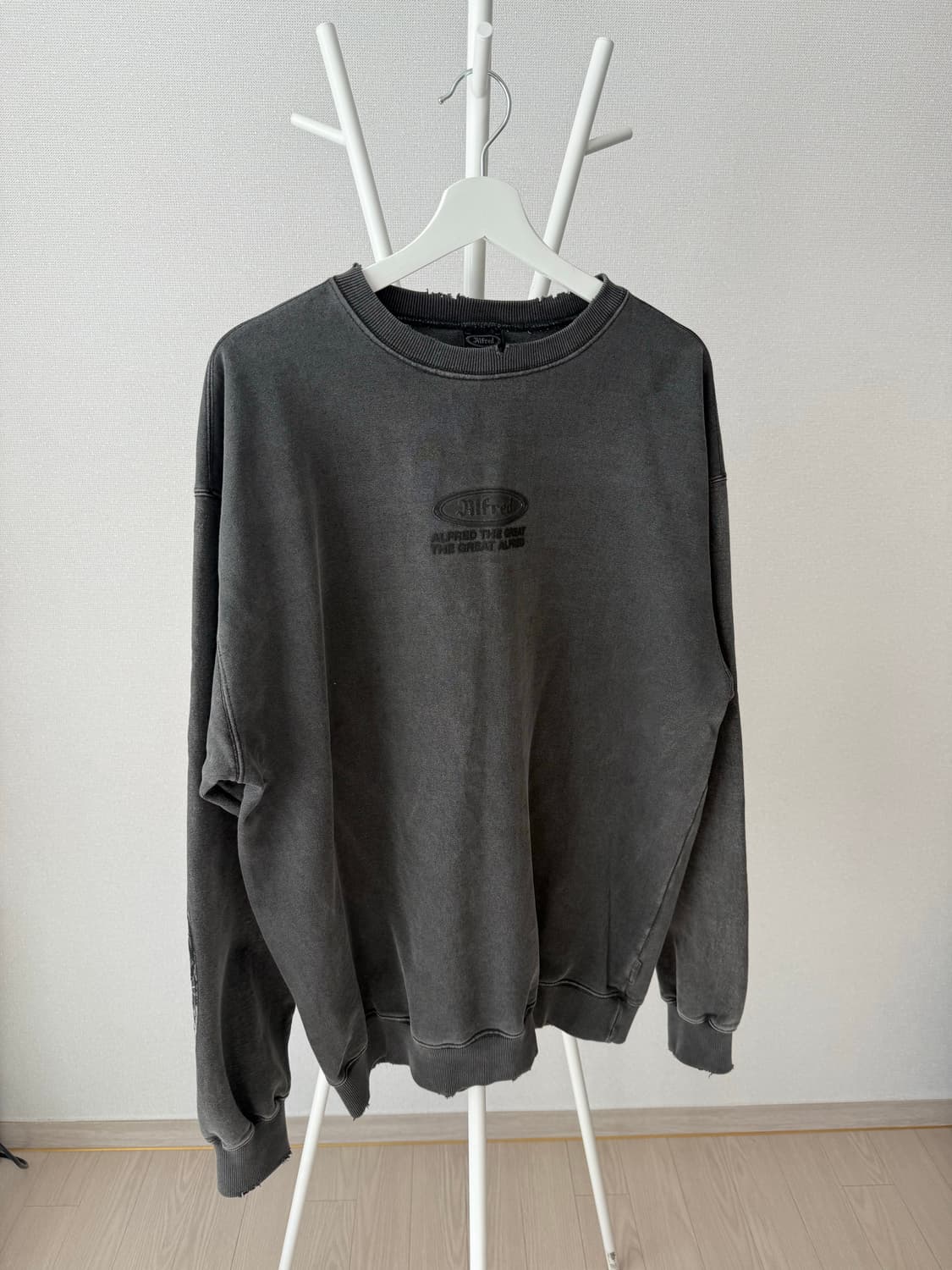 헤리티지플로스 Alfred 라인 맨투맨 (L) 상품이미지1