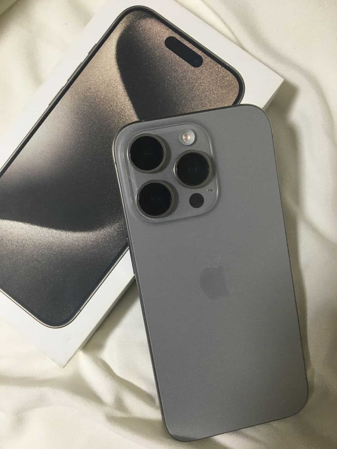 아이폰15프로 팔아요! 상품이미지1