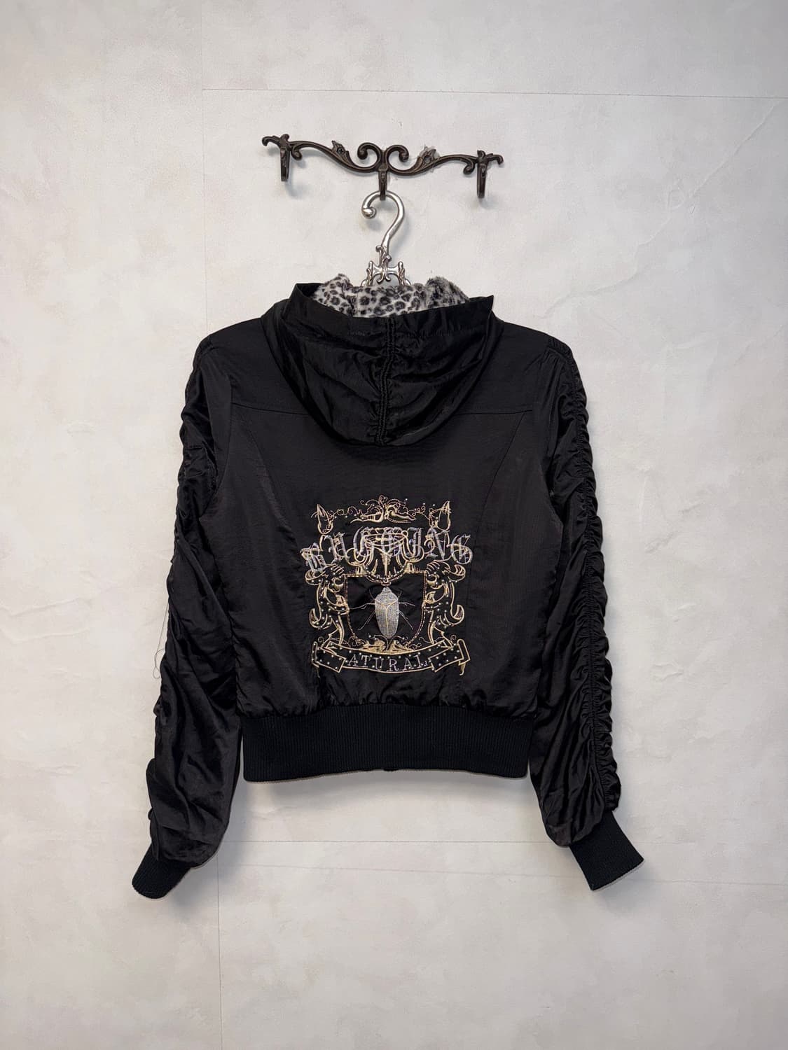 Black shirring embroidered stud 후드집업 상품이미지1