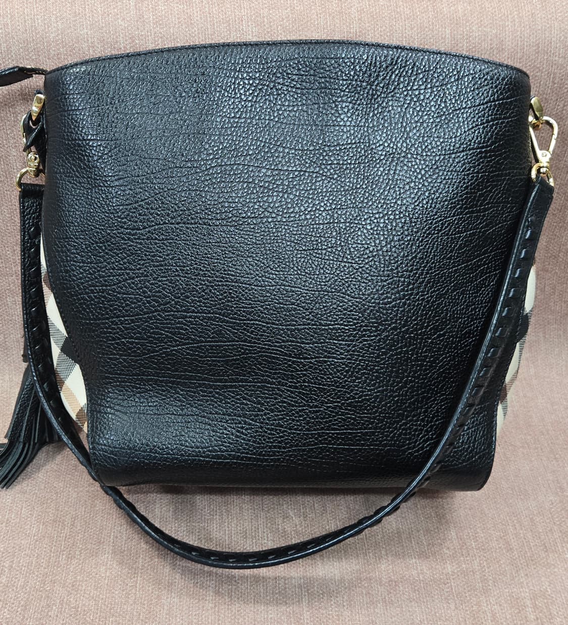 닥스 블랙 체크배색 가죽 숄더백상태상급 상품이미지4