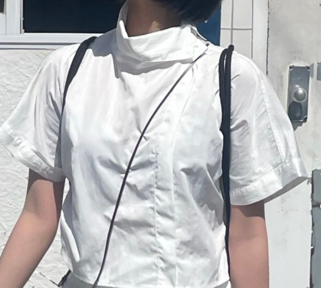 트리밍버드 하이넷 트임 블라우스 상품이미지3