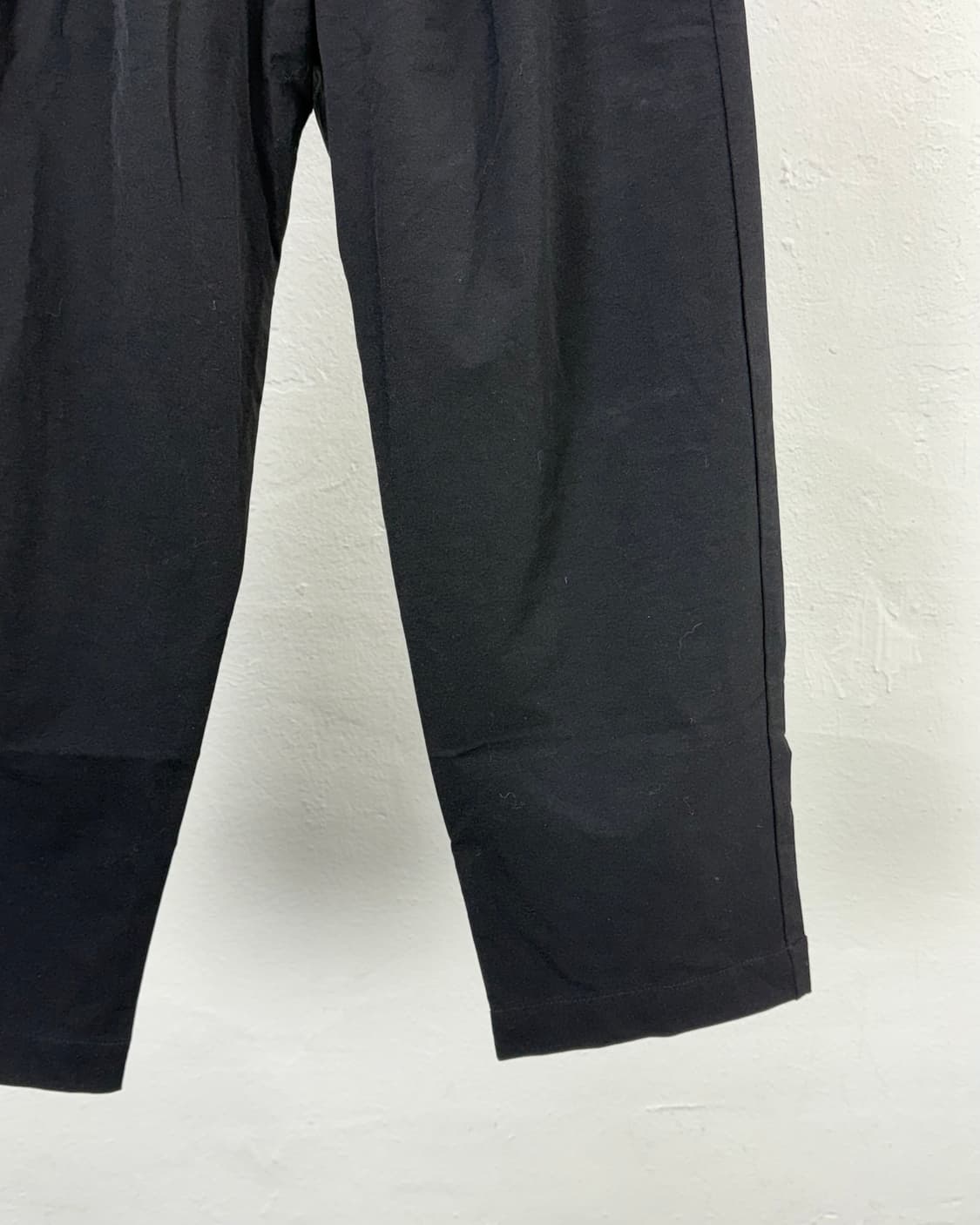 나나미카 벤타 블랙 크리드 폴리 바디 크롭 팬츠 상품이미지5