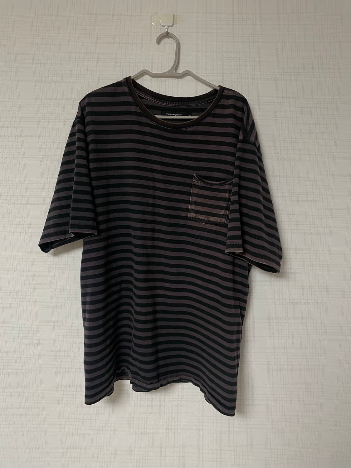 해칭룸 스트라이프 포켓 티 상품이미지3