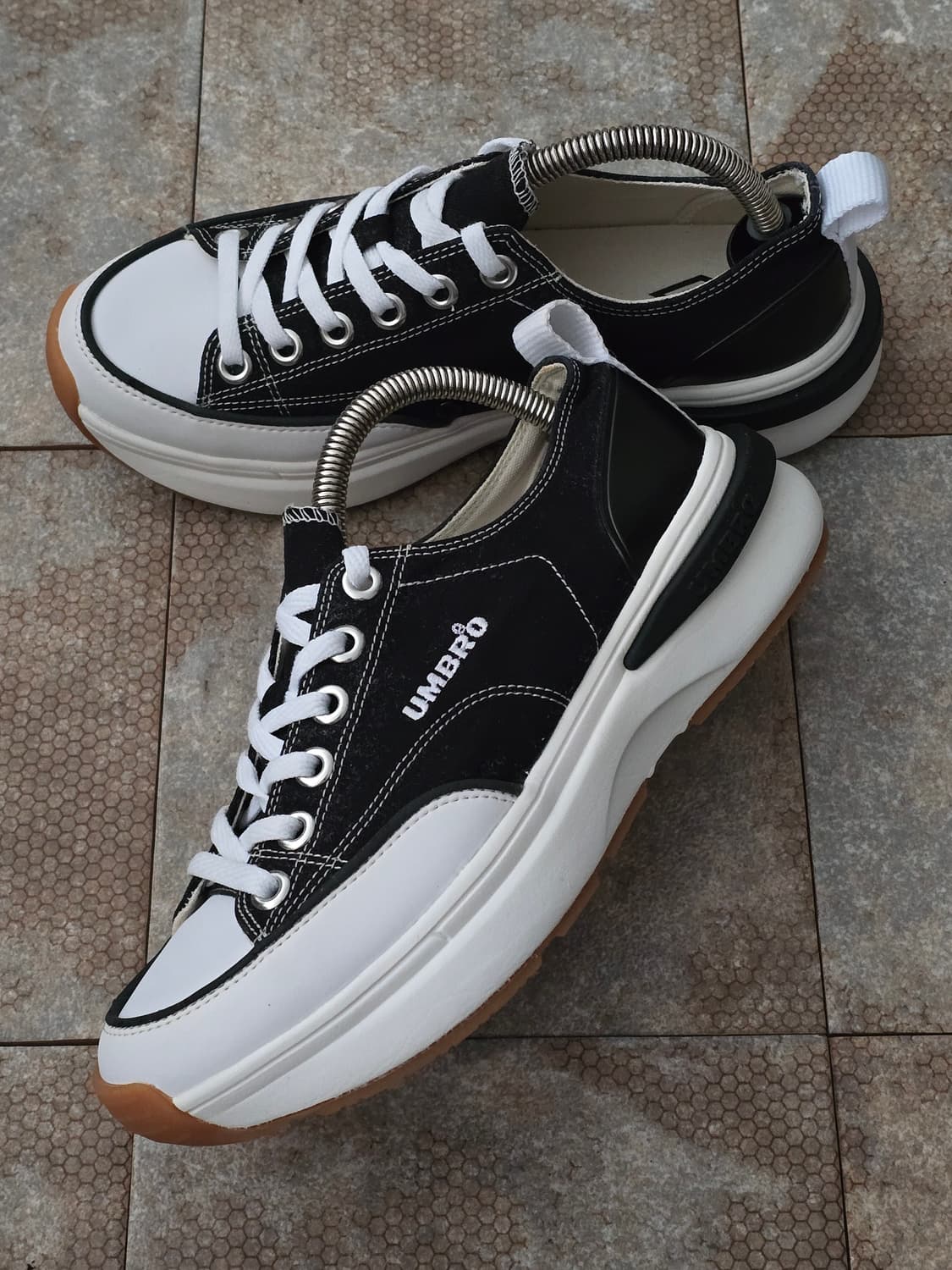 (245)엄브로 토비 c 블랙 상품이미지3