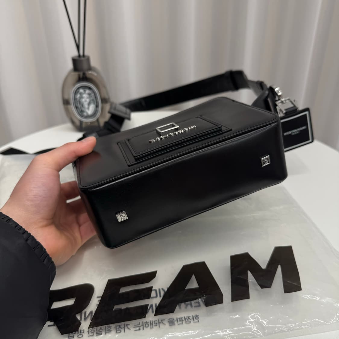 [정품] 우영미 스퀘어 크로스백 블랙 상품이미지5