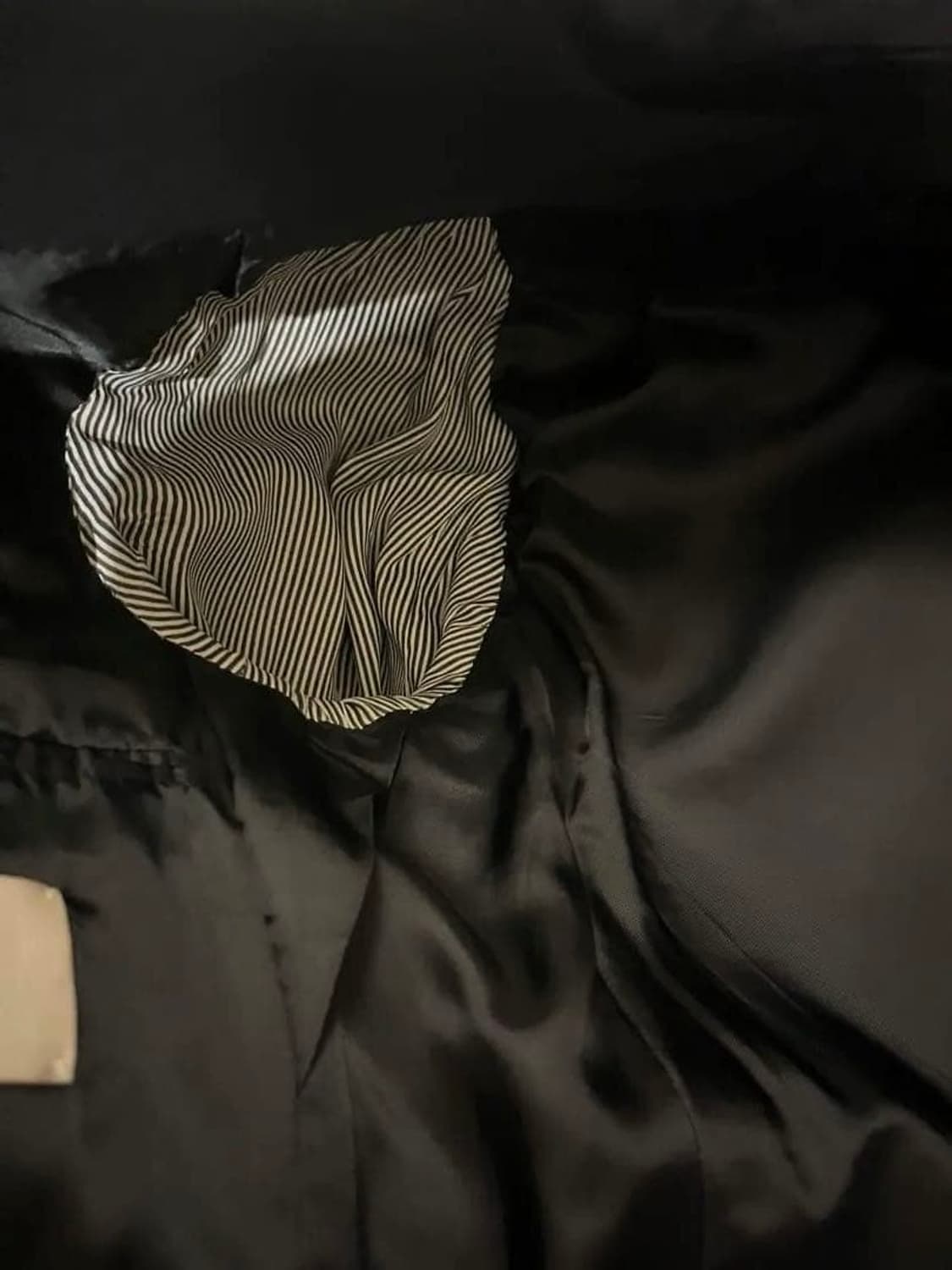 [강동원님 착용] 셀린느 20ss 네이비 금장 버튼 자켓 상품이미지9