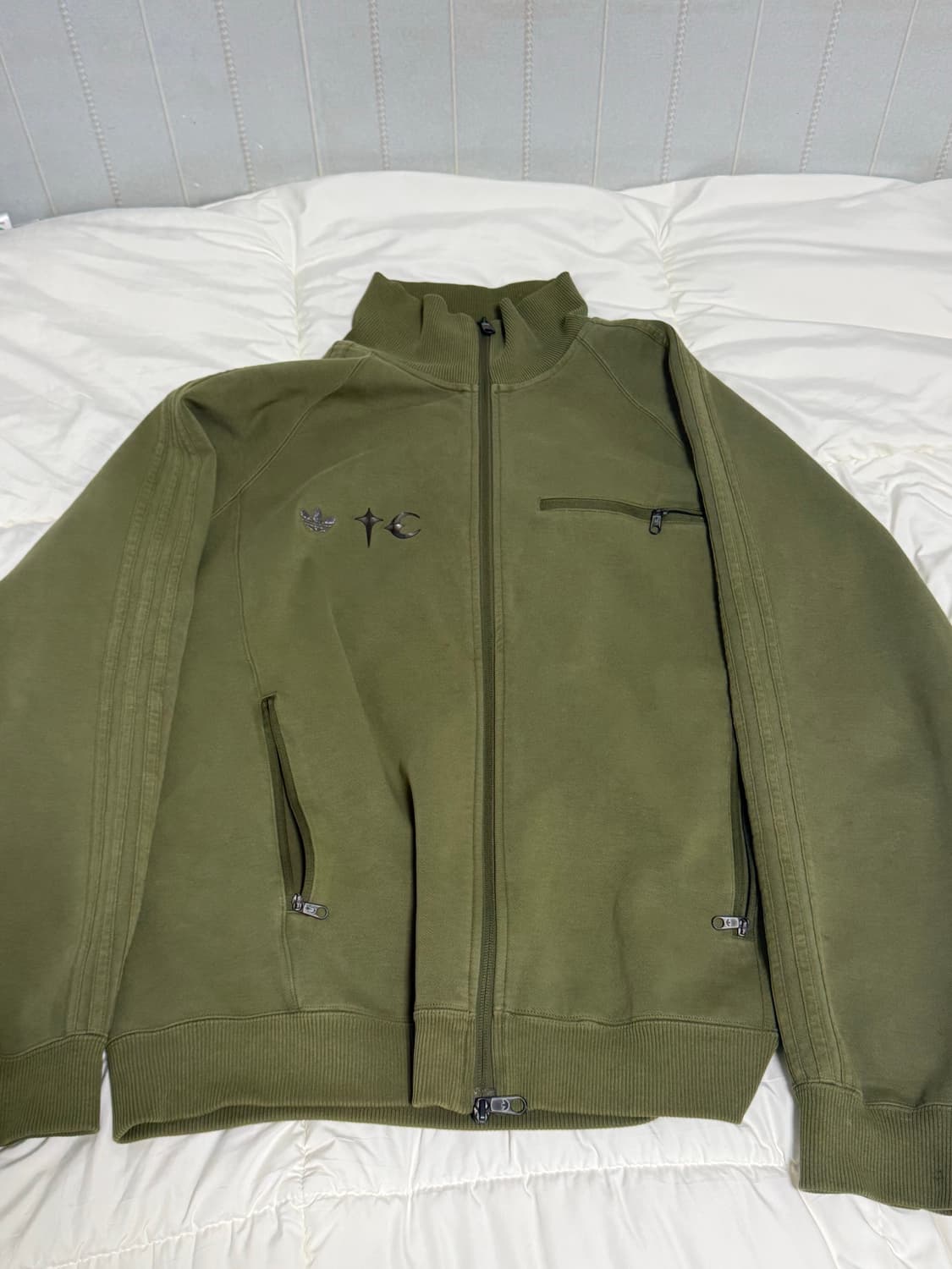 떠그클럽 x 아디다스 콜라보 트랙탑 상품이미지2