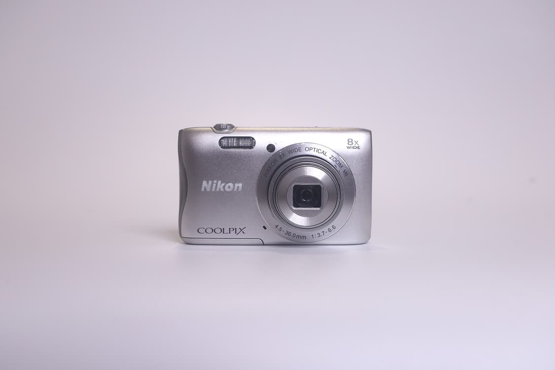 니콘 쿨픽스 S3700 실버 상품이미지1