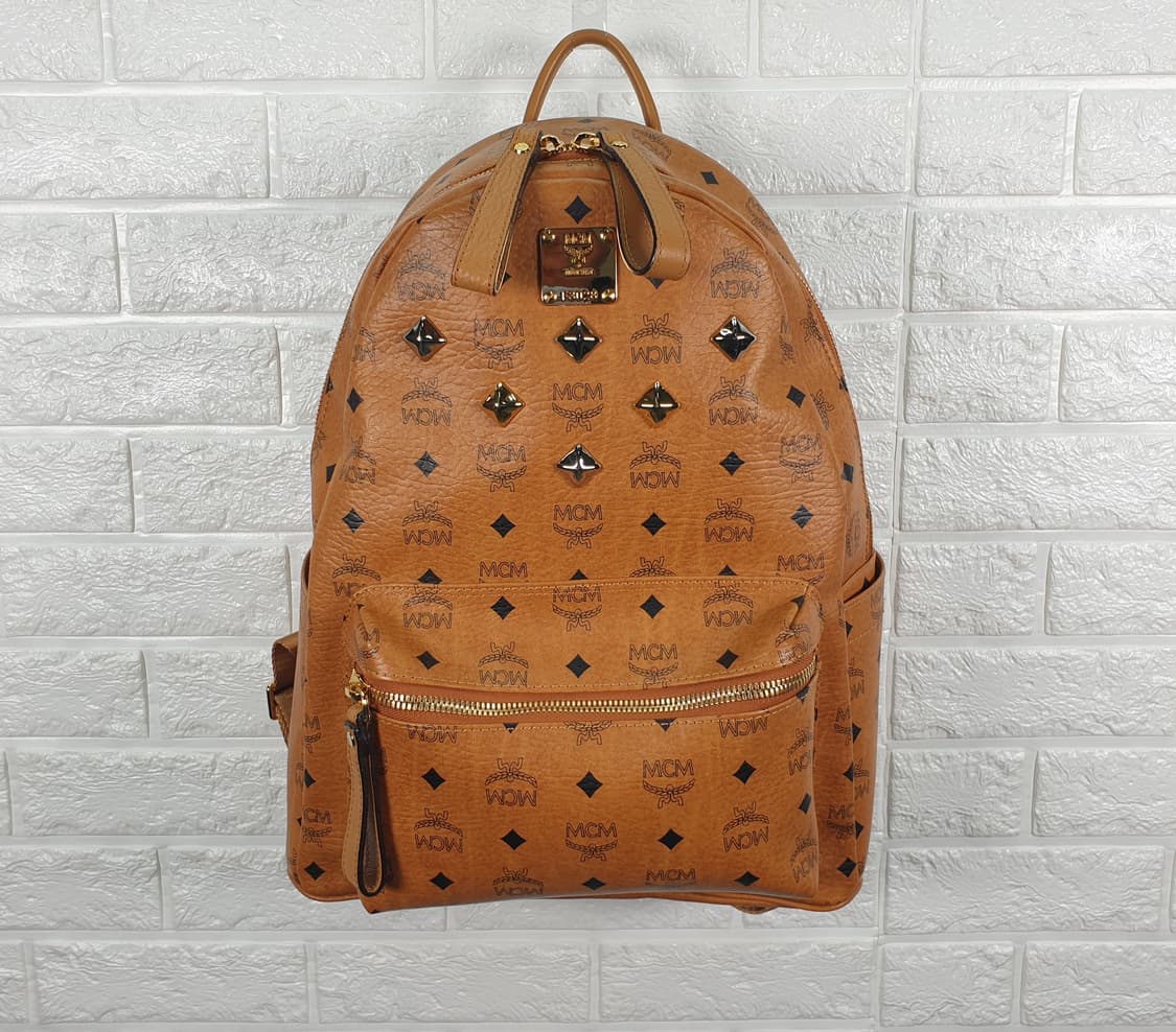 MCM 스타크 미디엄 백팩(MWT5STU04) 상품이미지1