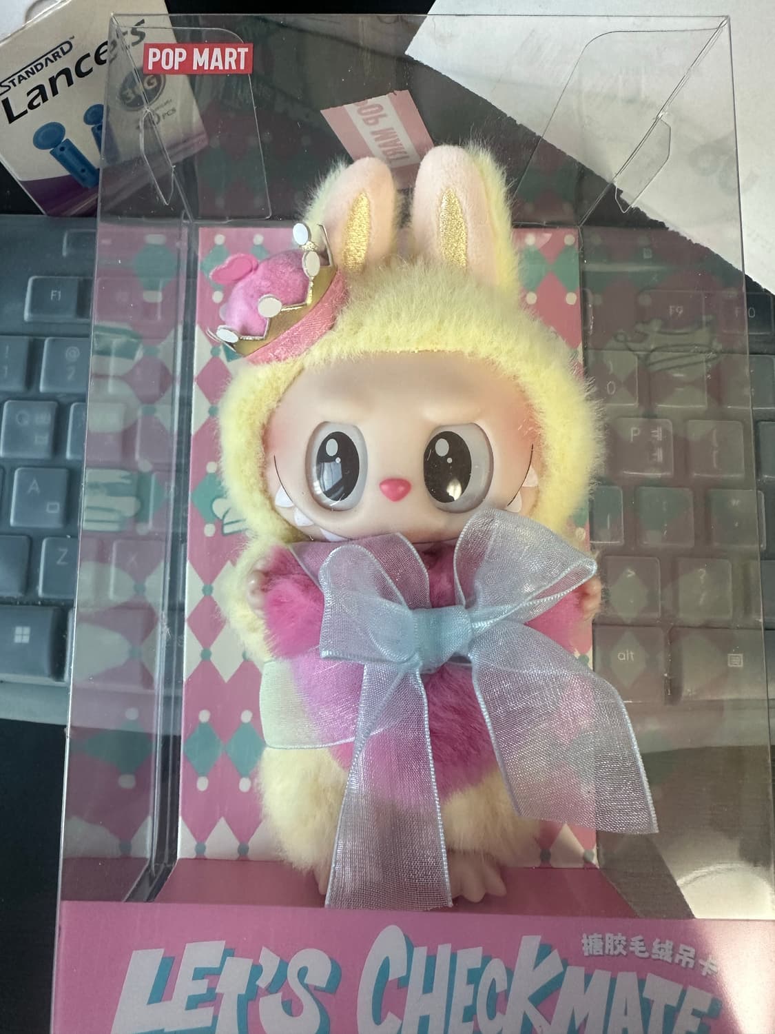 팝마트 더 몬스터즈 체크메이트 시리즈 인형 키링 상품이미지1