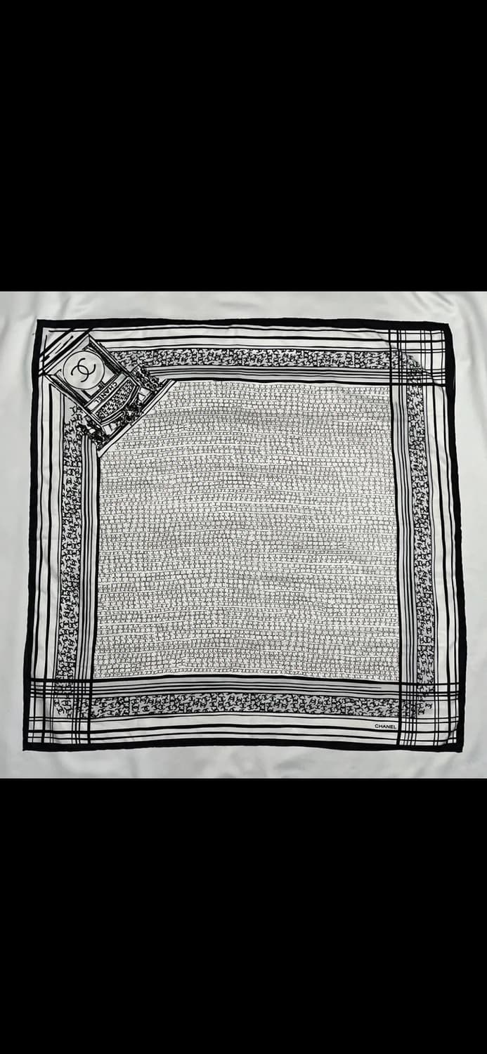 샤넬 더블C 패턴 스카프 상품이미지2