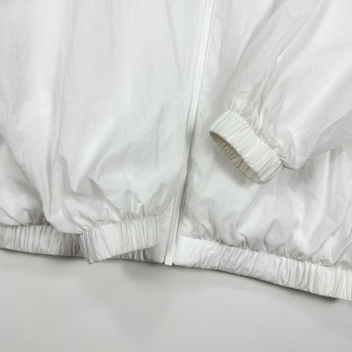 나이키 빅스우시 화이트 나일론 바람막이 자켓 (M 여성추천) 상품이미지5