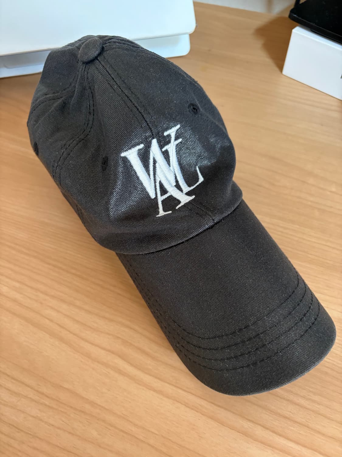 우알롱 코티드 유광 볼캡 상품이미지1