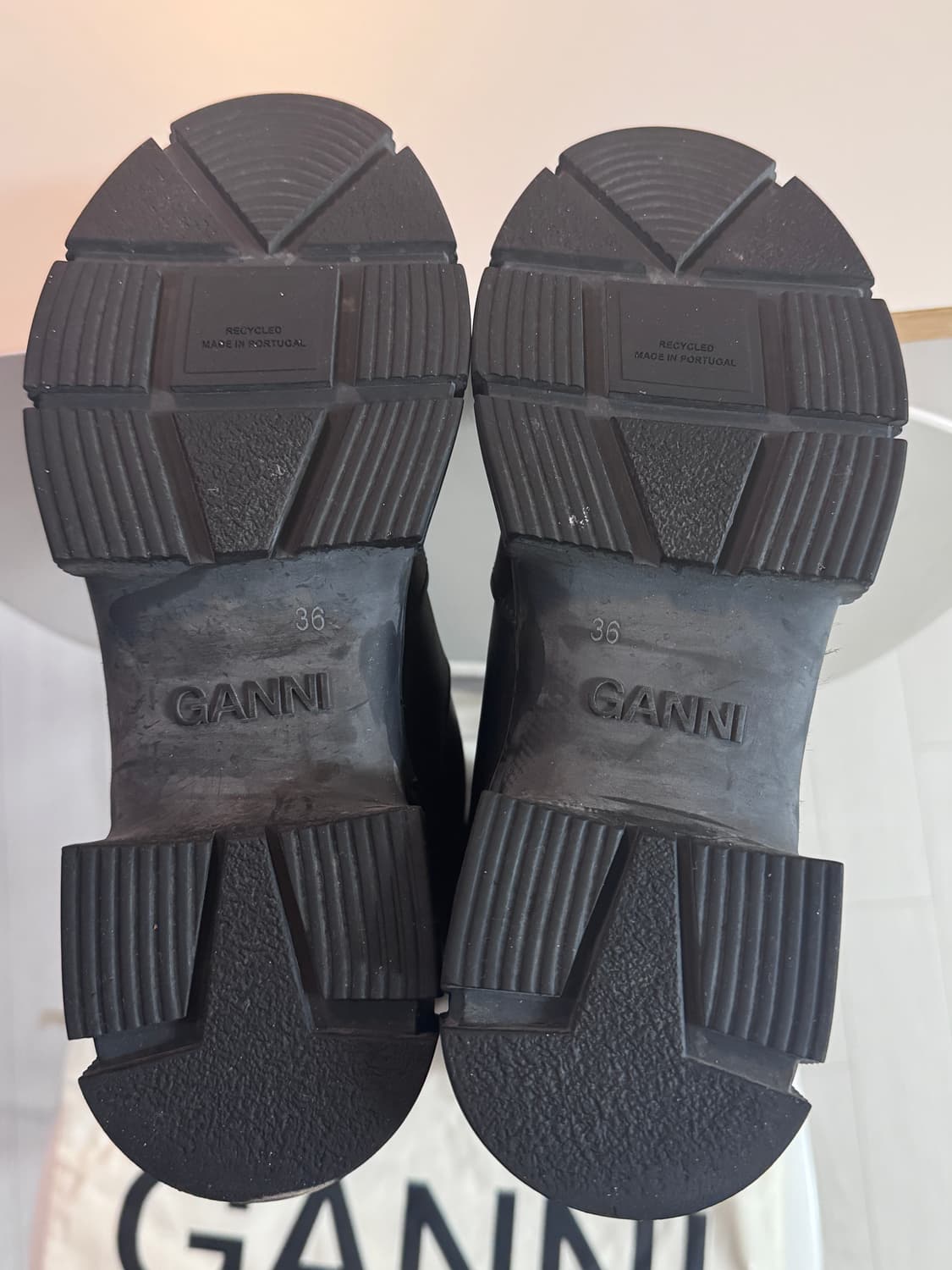 ganni 롱부츠 블랙색상 판매합니다 상품이미지6