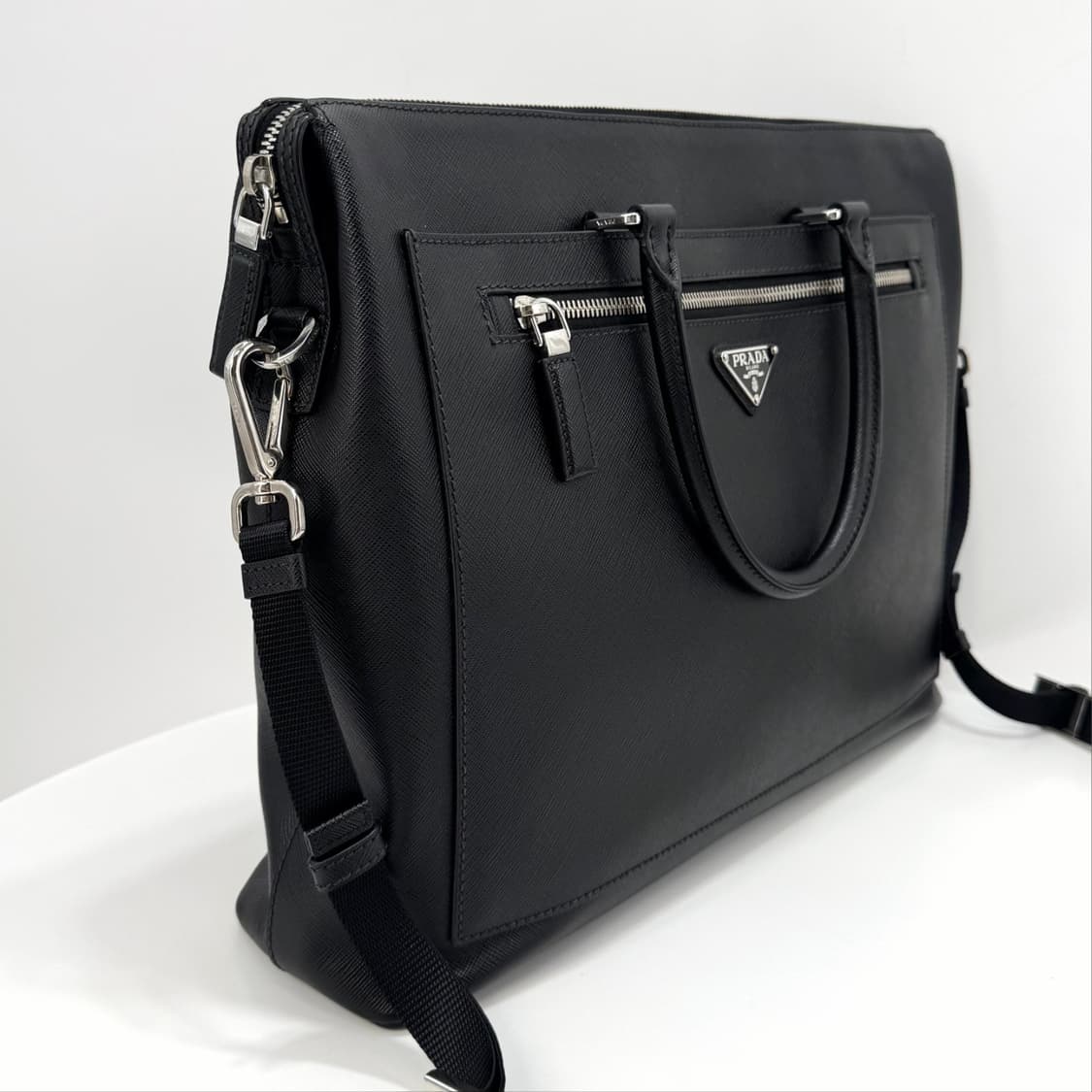 프라다 삼각로고 사피아노 브리프케이스 토트백 블랙 (2VG044) 상품이미지7