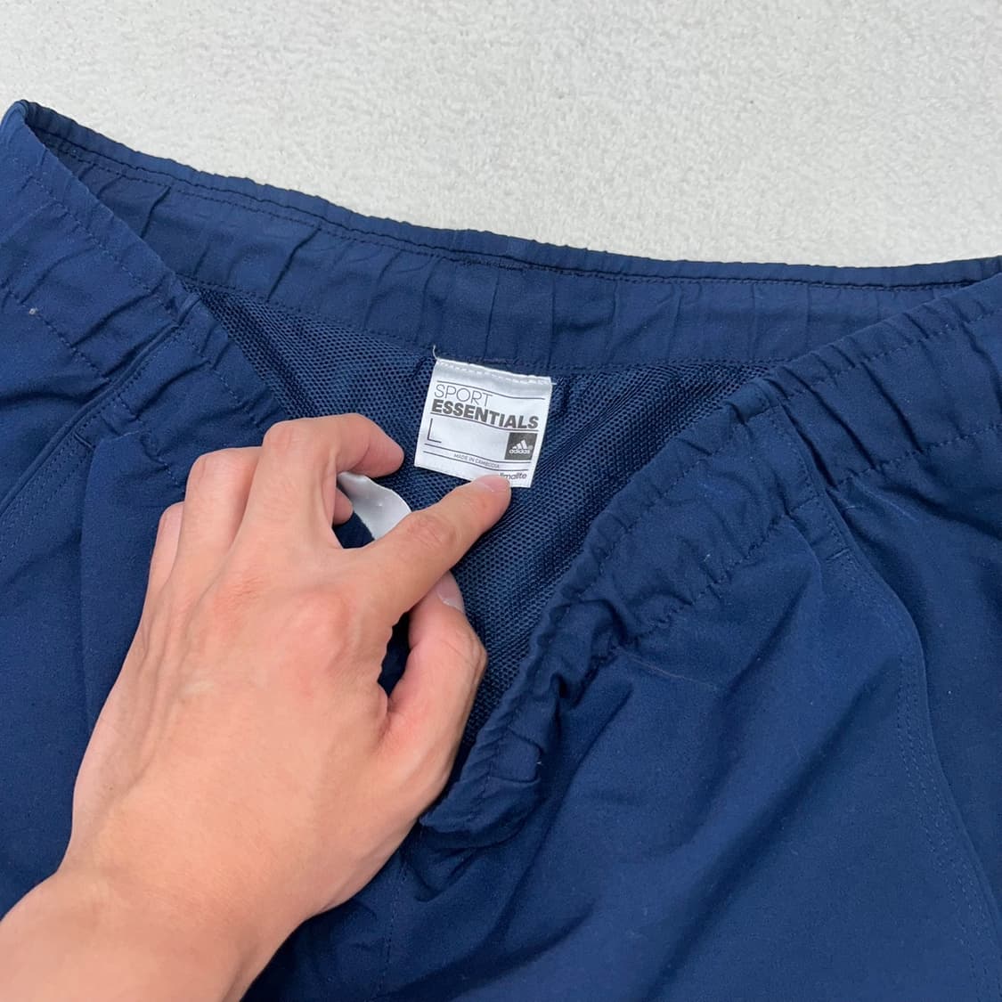 Adidas navy shorts 상품이미지5