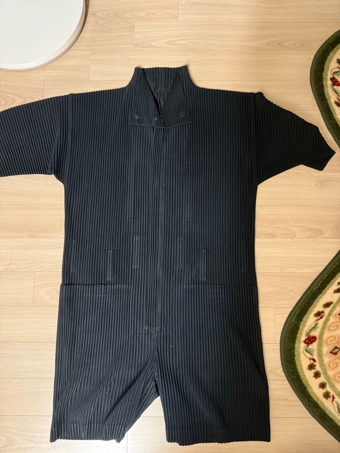 옴므플리세 플리츠 바텀3 점프수트 상품이미지2