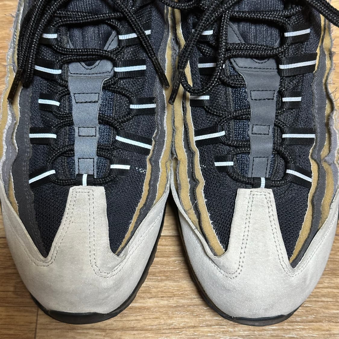 나이키 꼼데가르송 옴므 플러스 에어맥스 95 차콜 280사이즈 상품이미지3