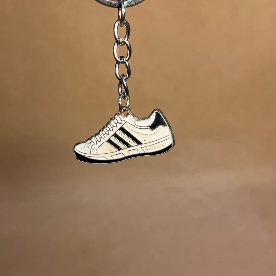 빈티지 아디다스 메탈 스니커즈 키링 상품이미지3