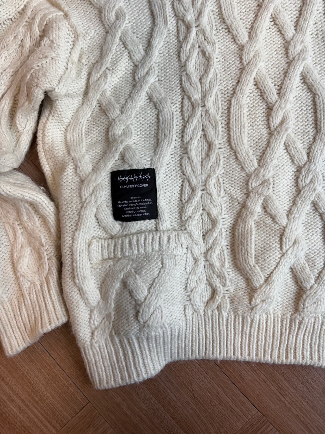 Gu x Undercover 니트 상품이미지6