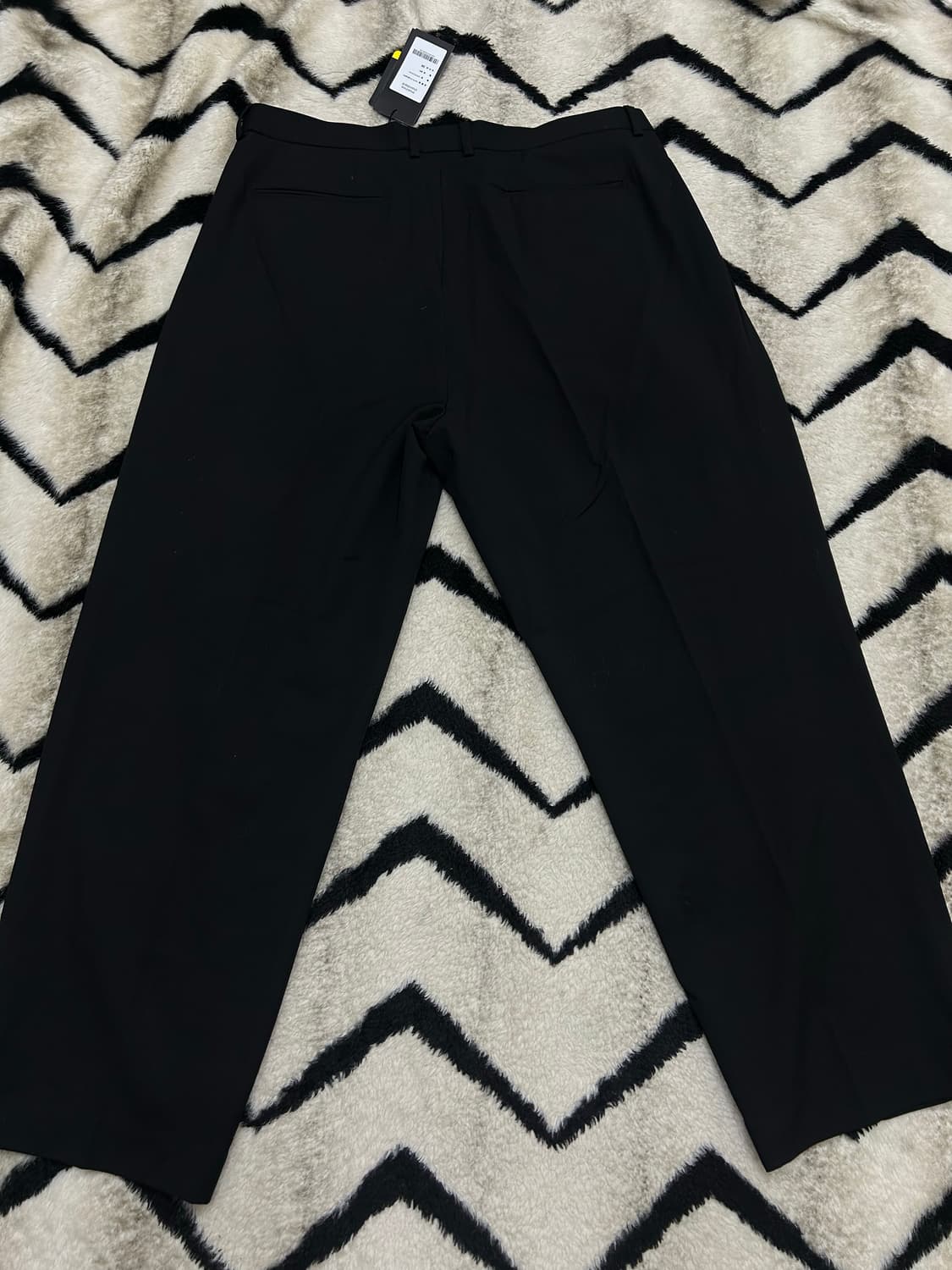 [38]무신사스탠다드 쓰리턱 벌룬 슬랙스/블랙 상품이미지3