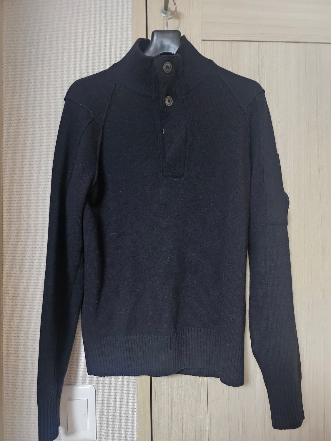 cp컴퍼니 니트 상품이미지1