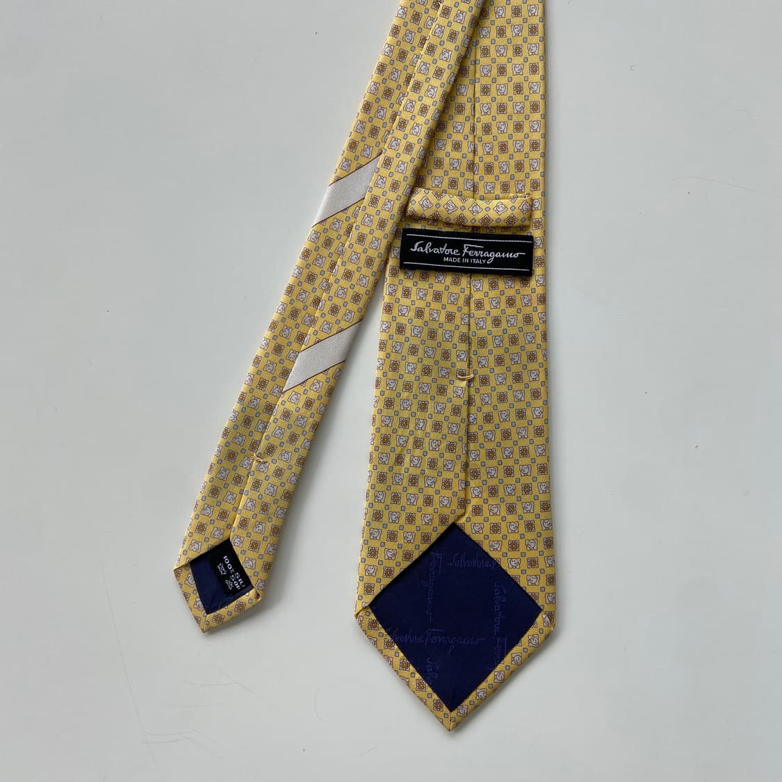 최상급 페레가모(Ferragamo) 명품 정품 넥타이 8.6cm 상품이미지3