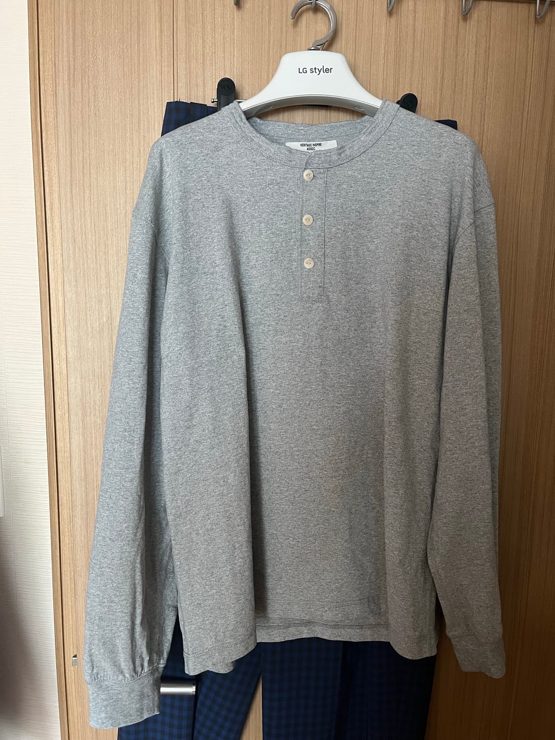 [L] 유니온블루 크래프트 헨리넥 긴팔 티셔츠  상품이미지2