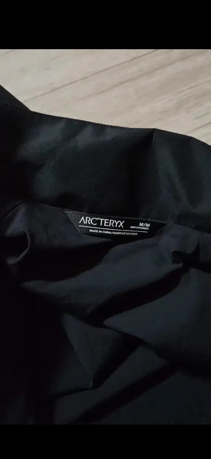 아크테릭스 솔라노 자켓 m (자수버전) 상품이미지2