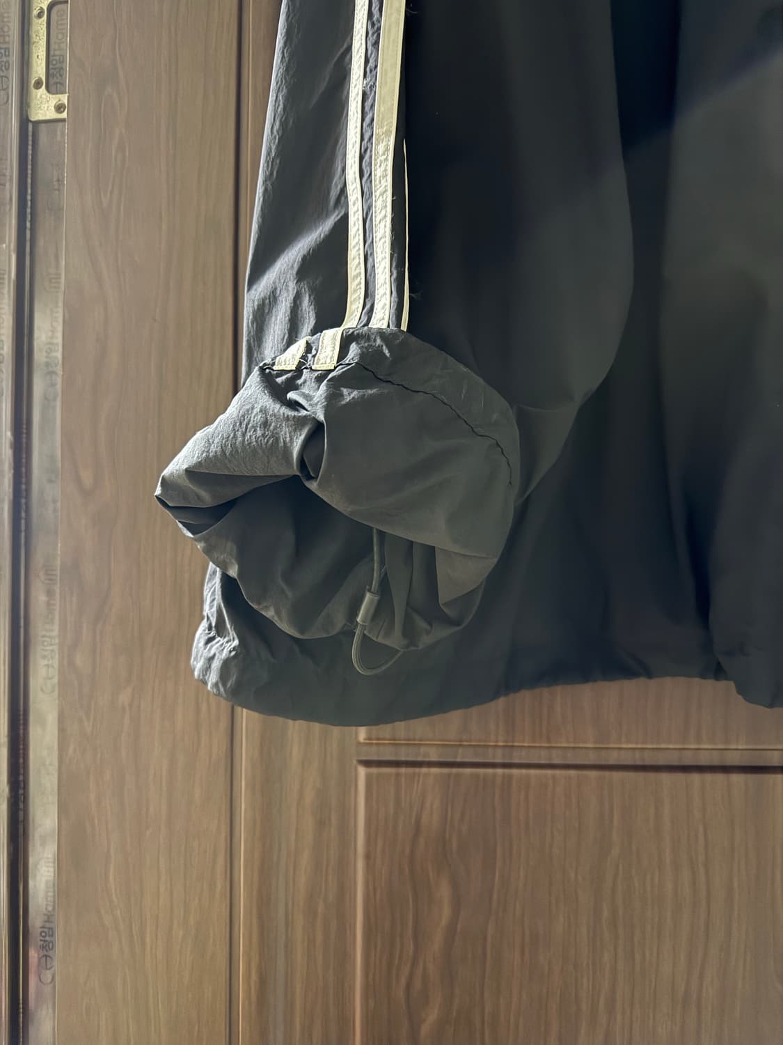 (XL극미중고) 발렌시아가X아디다스 포플린 후드 자켓 블랙 상품이미지4