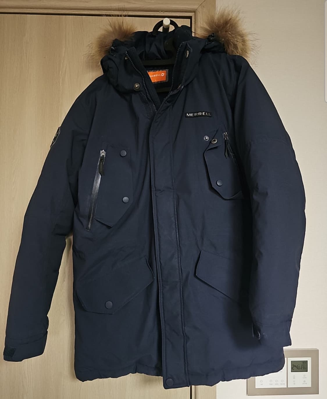 머렐 정품 구스패딩 100사이즈 팝니다  상품이미지1