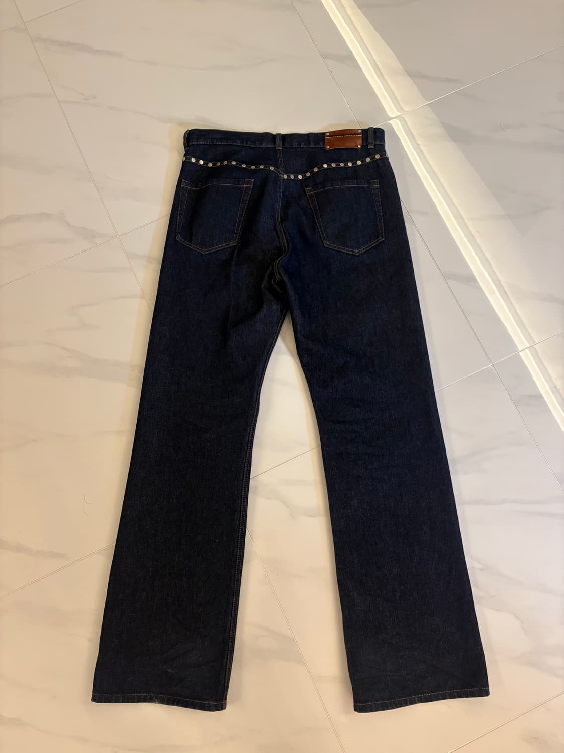 드리스반노튼 스터드 데님팬츠 상품이미지2