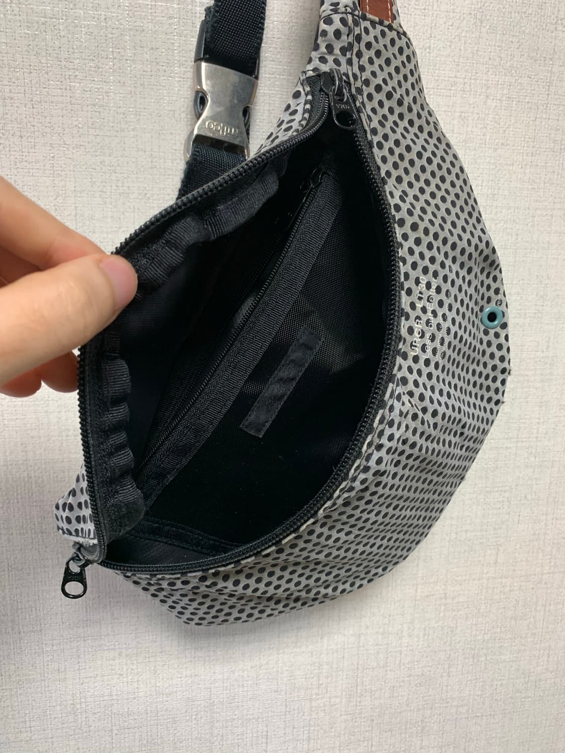 언더커버 웨이스트백 상품이미지3