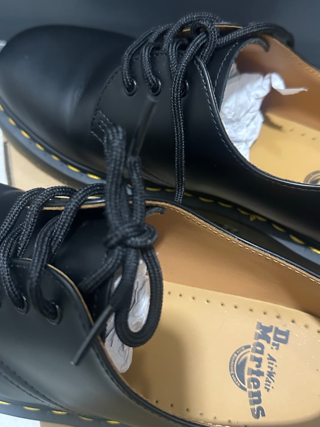 닥터마틴 3홀 블랙스무스 상품이미지3
