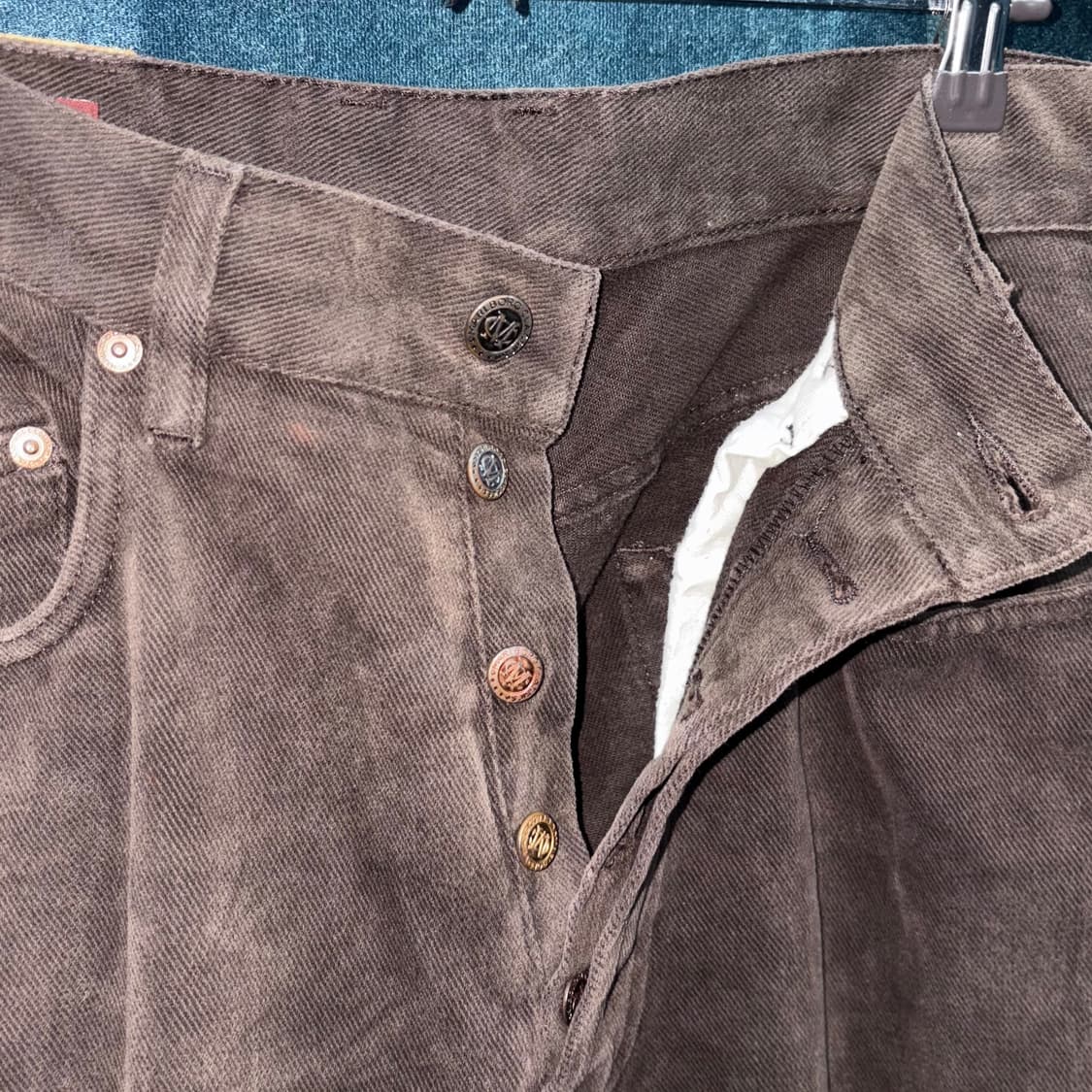 (33) 말보로 클래식 다크 브라운 골덴 팬츠  상품이미지4