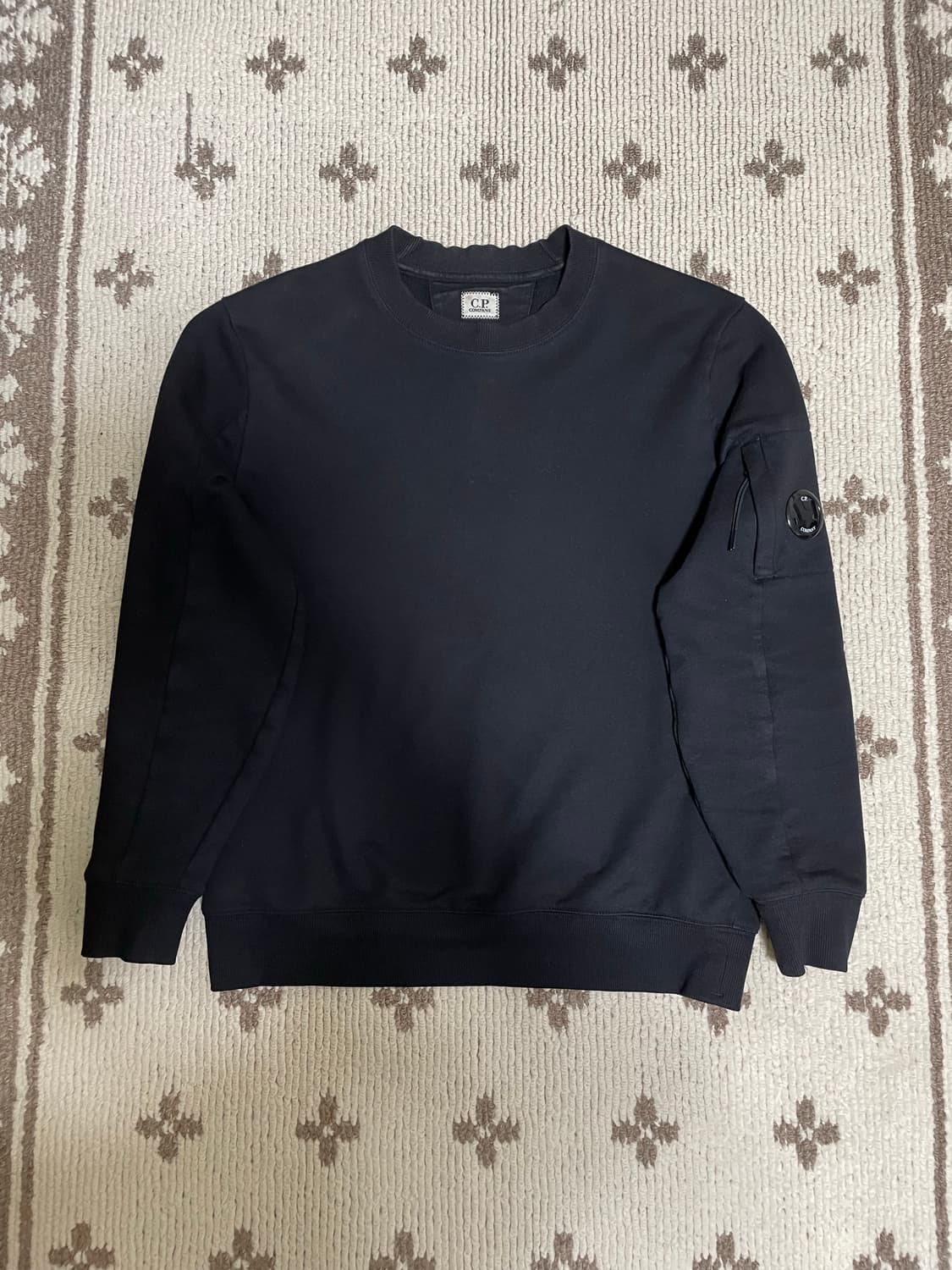 CP컴퍼니 맨투맨 상품이미지1