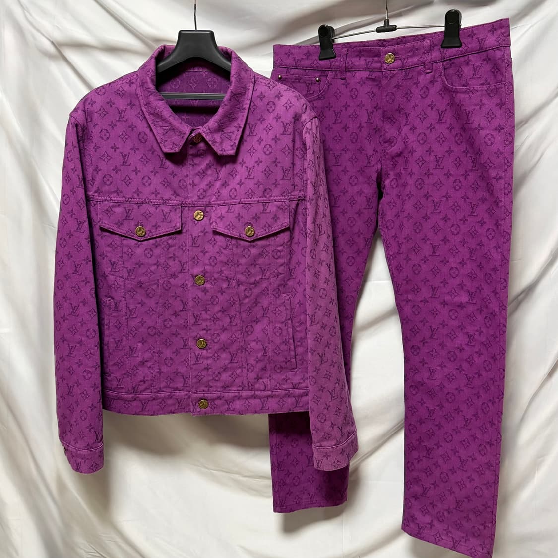 [S+급/정품] 루이비통 모노그램 데님 자켓 팬츠 셋업 퍼플 상품이미지1