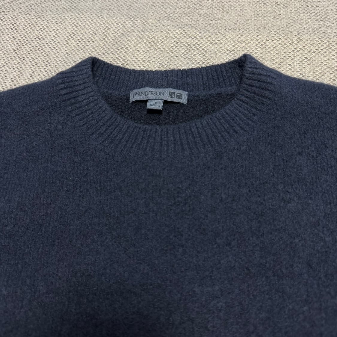 유니클로 x JW앤더슨 그라데이션 니트 상품이미지3