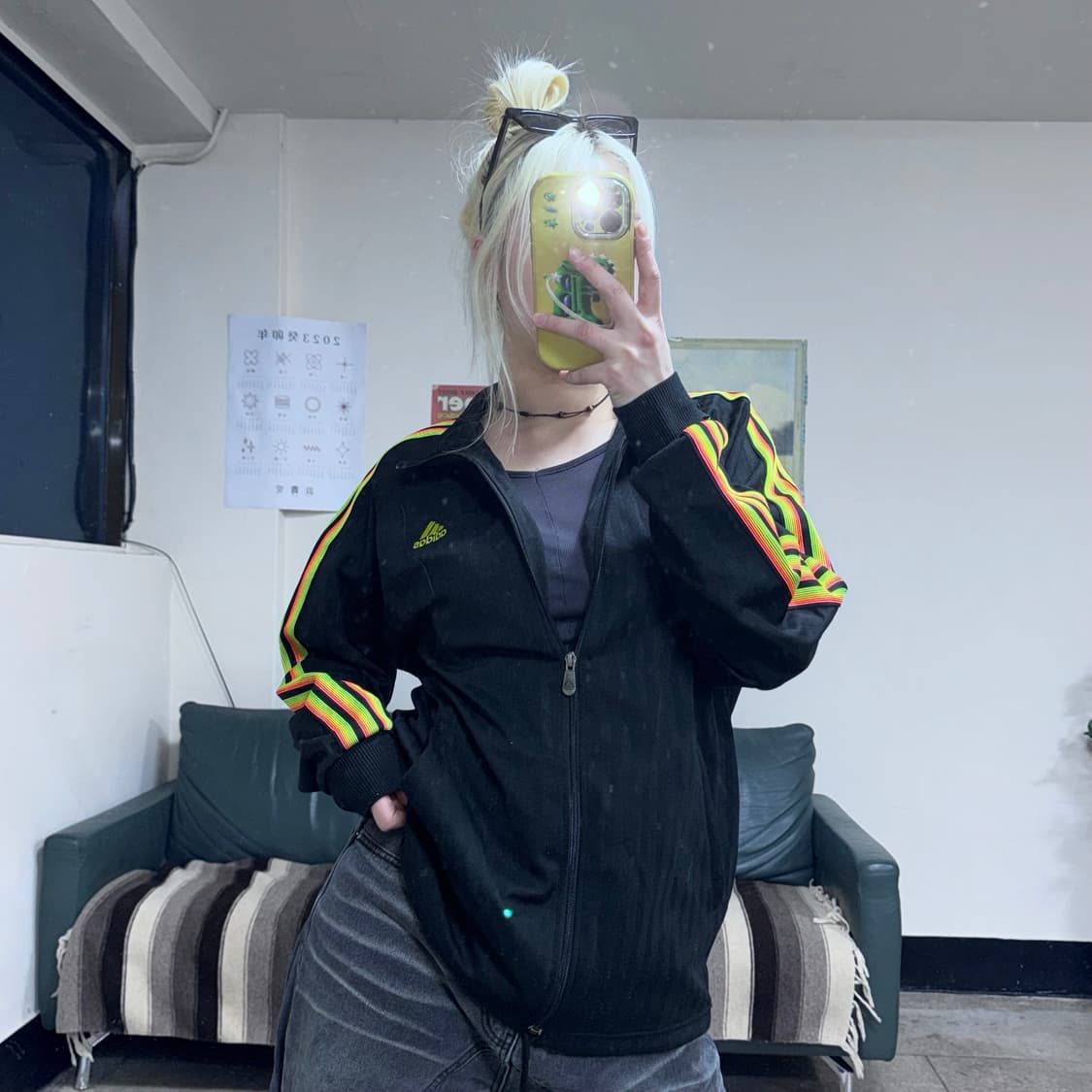 투티/0086 아디다스 블랙 삼선 유니크 트랙탑 져지 집업 상품이미지2