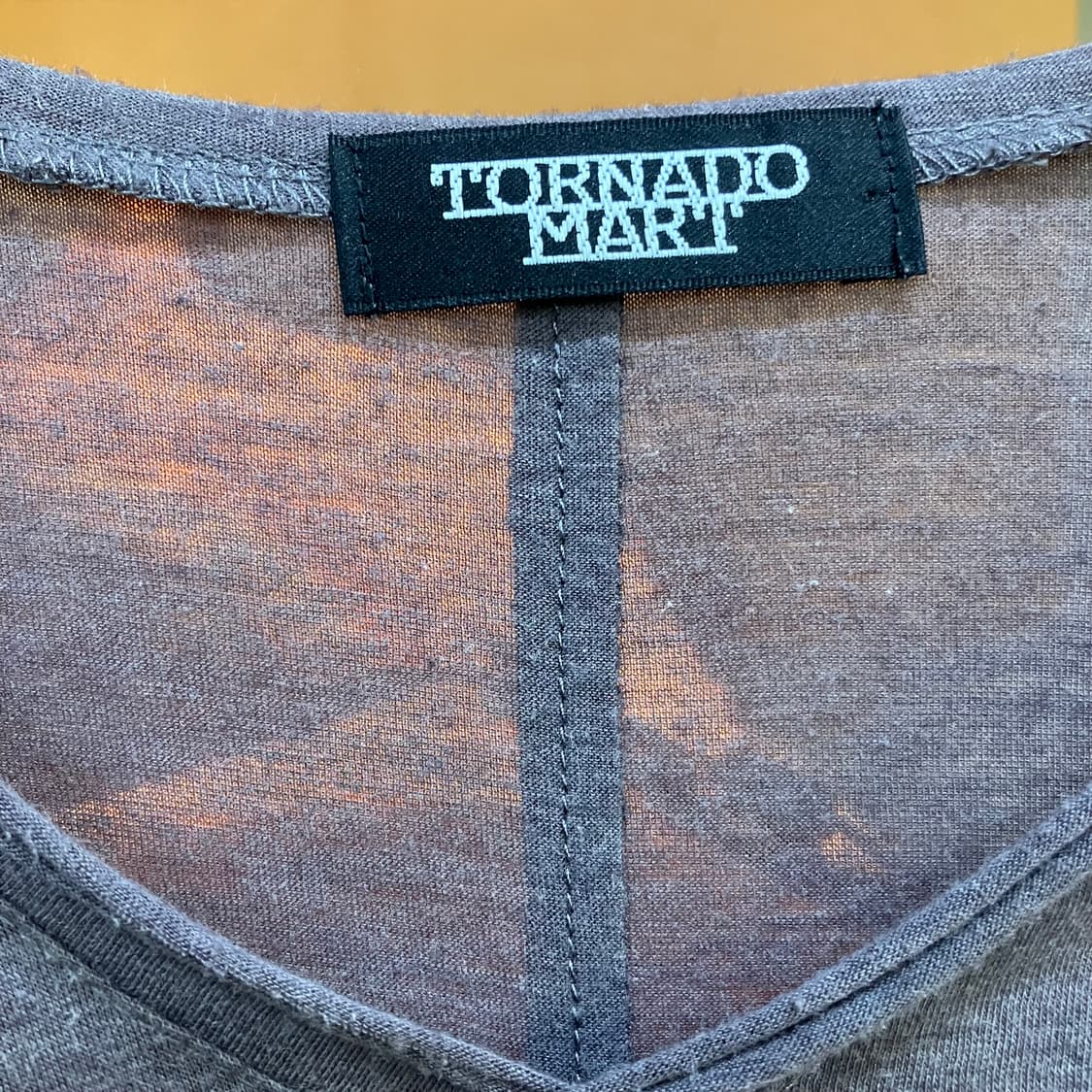 토네이도 마트 브이넥 롱슬리브 M 상품이미지2